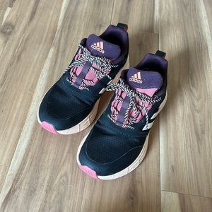 Women’s adidas sz7
